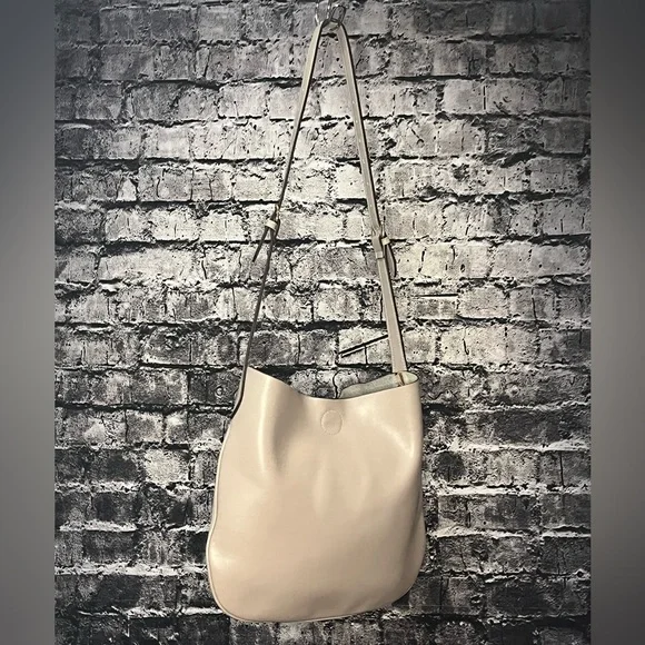 Bag - Picture 2 of 3